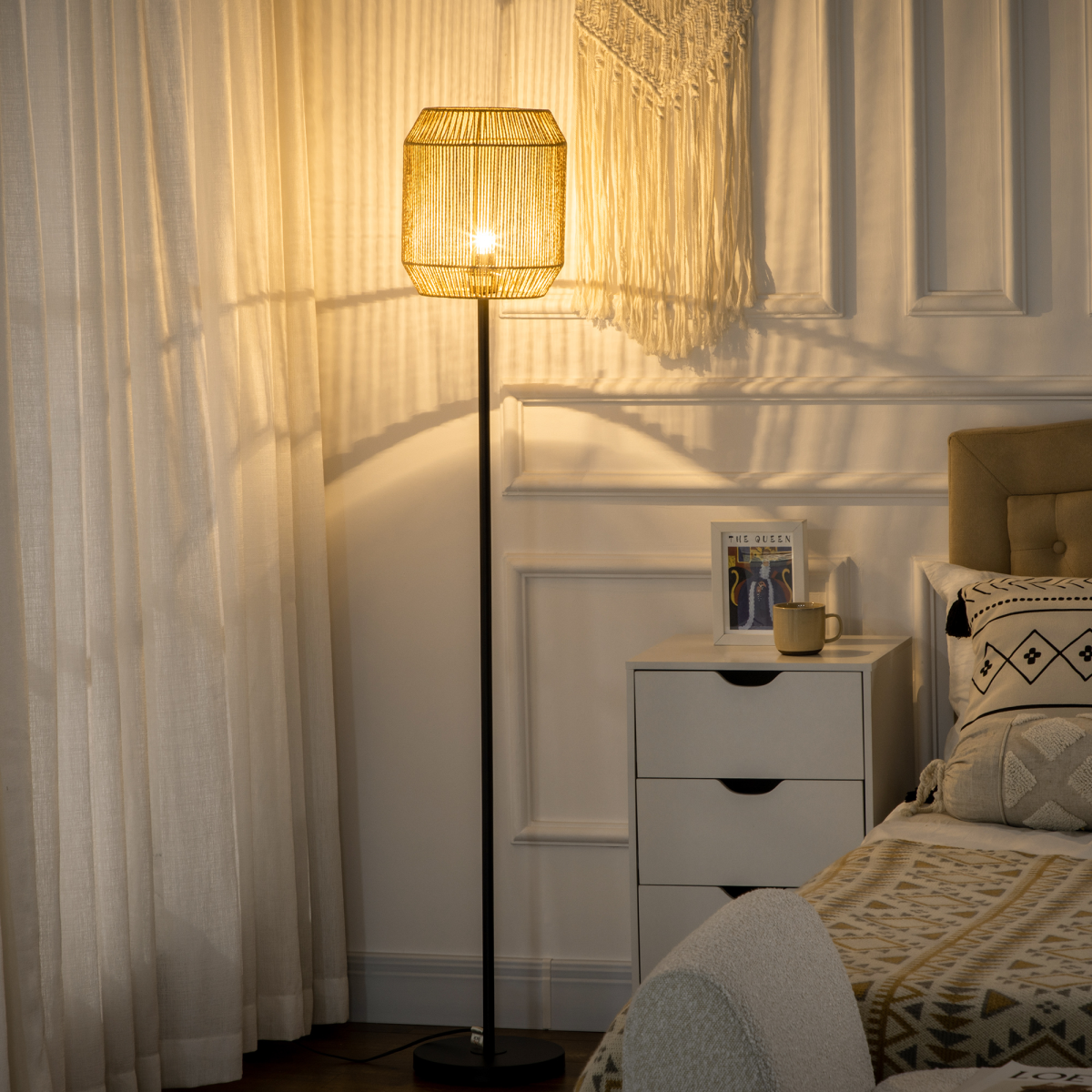 HOMCOM Farmhouse Floor Lamp for Living Room Bedroom with Rattan Wicker, Natural